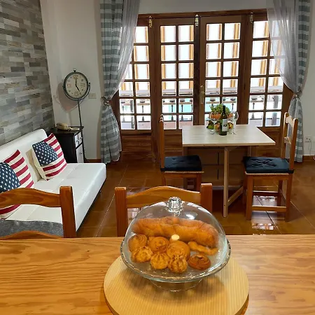 Apartamento Tenerife Vacaciones, Quiet Near The Ocean And Local Food Spots And Coastal Walks, Fast Wifi *